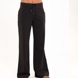 LULULEMON Still Pants Wide Leg Black Size 6